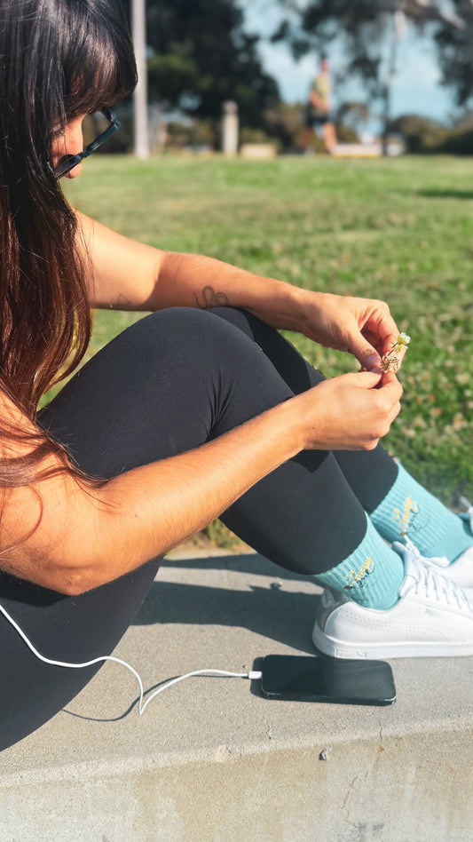 Lucky Girl Grip Sock🐝